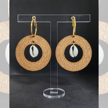 Load image into Gallery viewer, Loine Earrings