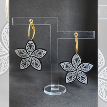 Load image into Gallery viewer, Saryah Earrings
