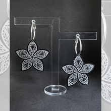 Load image into Gallery viewer, Saryah Earrings