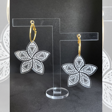 Load image into Gallery viewer, Saryah Earrings