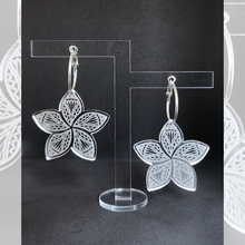Load image into Gallery viewer, Saryah Earrings