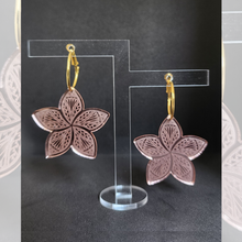 Load image into Gallery viewer, Saryah Earrings
